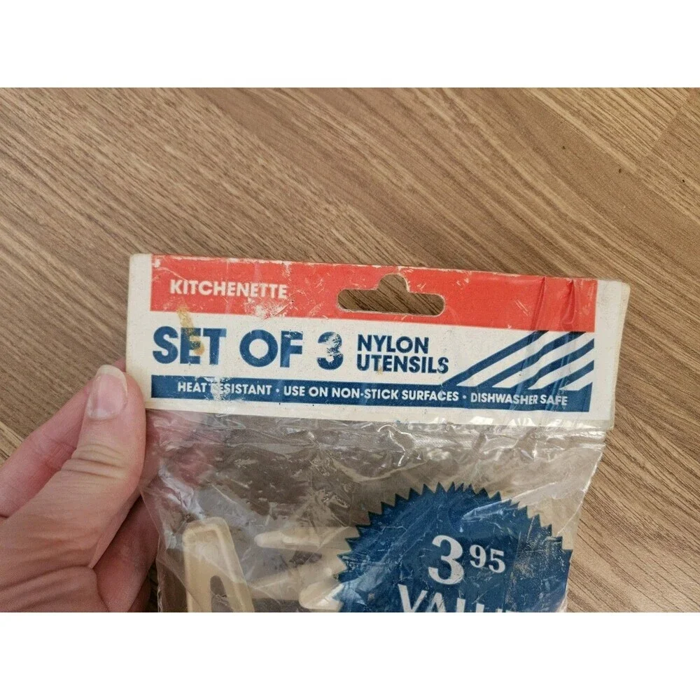 Vintage Kitchenette Nylon Heat Resistant Dishwasher Safe Utensil Set Almond 3pcs